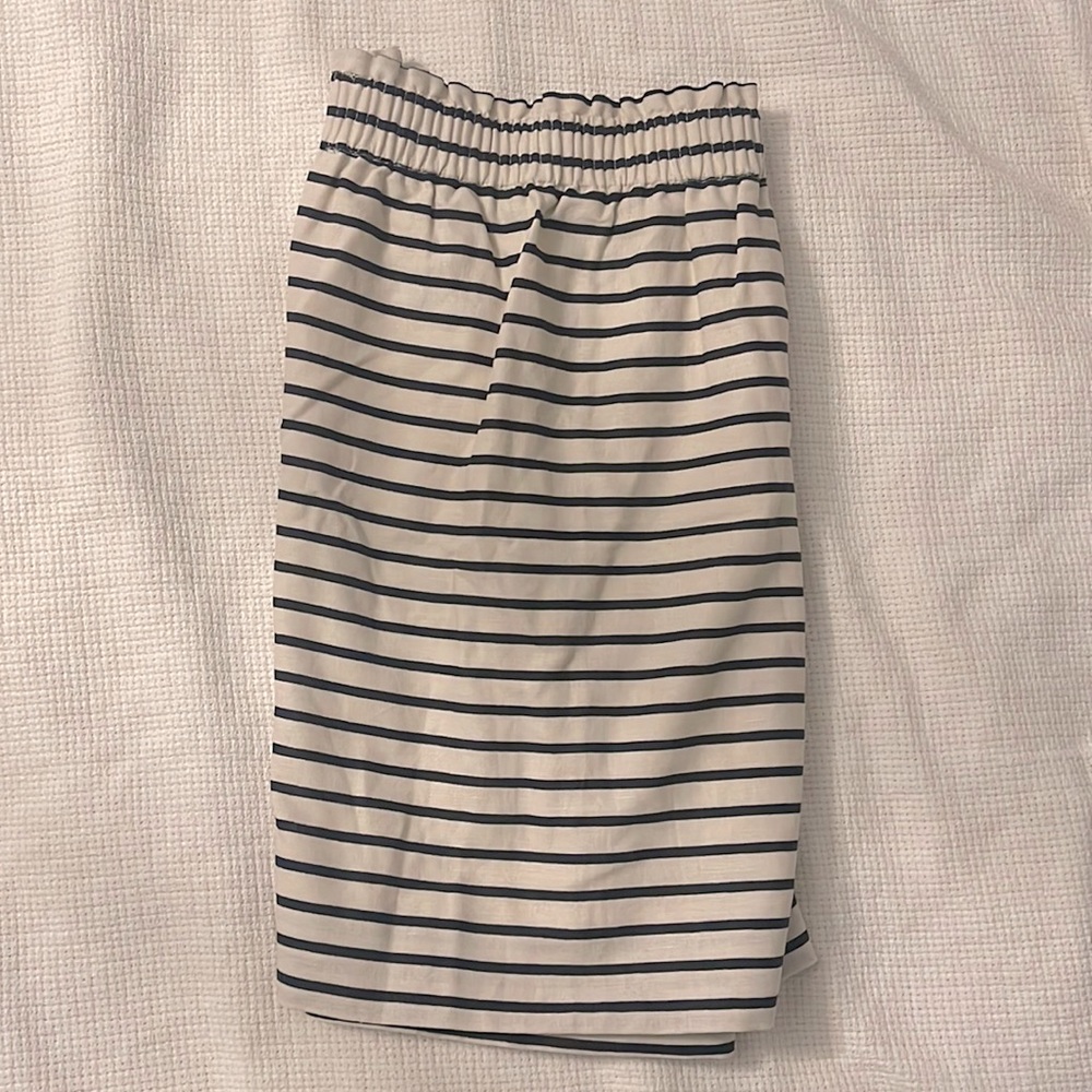 J.Crew Pull On Striped Skirt 💙🤍